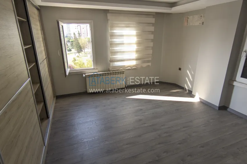 Purchase 3+1 linear apartment after major repairs on the first line — Mersin, Yenisehir district 15 