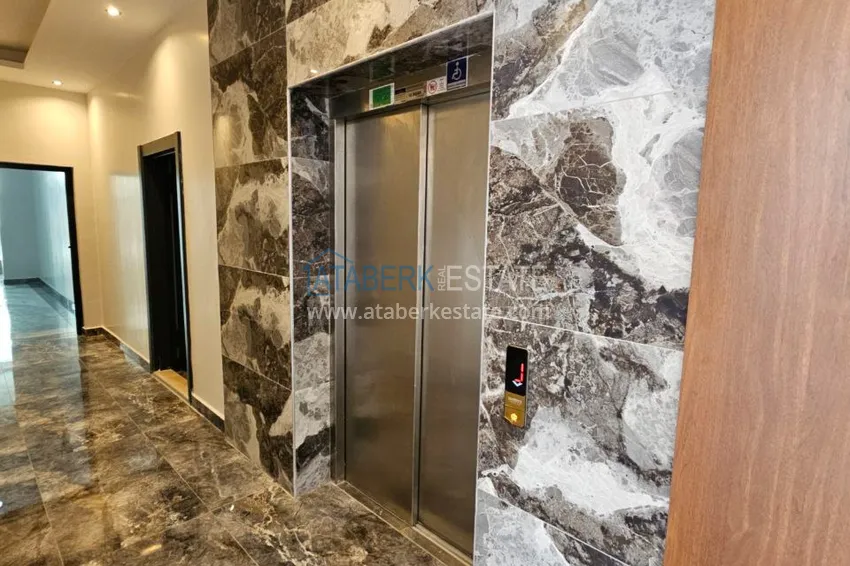 Real estate for citizenship and residence permits. Apartments from the developer in Mersin, Tomyuk 17 