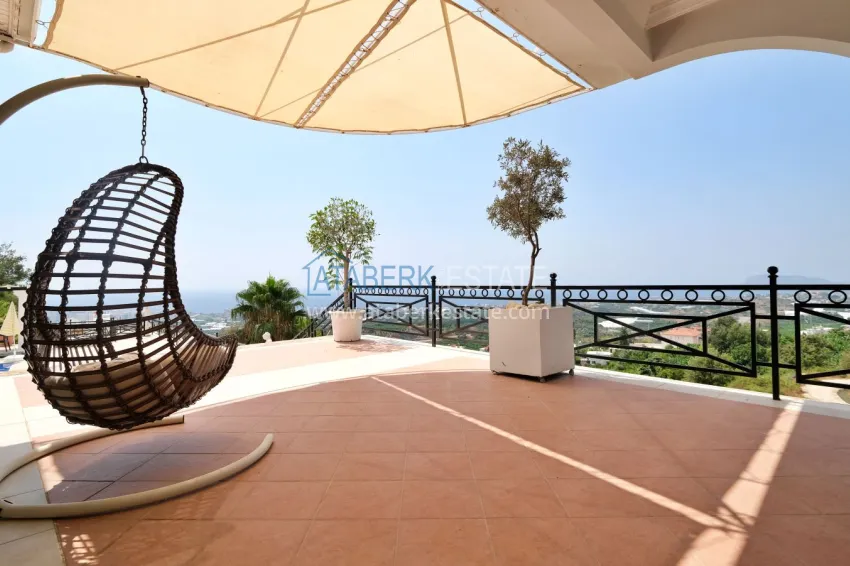 Gorgeous private villa with panoramic views and guest bungalow in Kestel, Alanya 19 