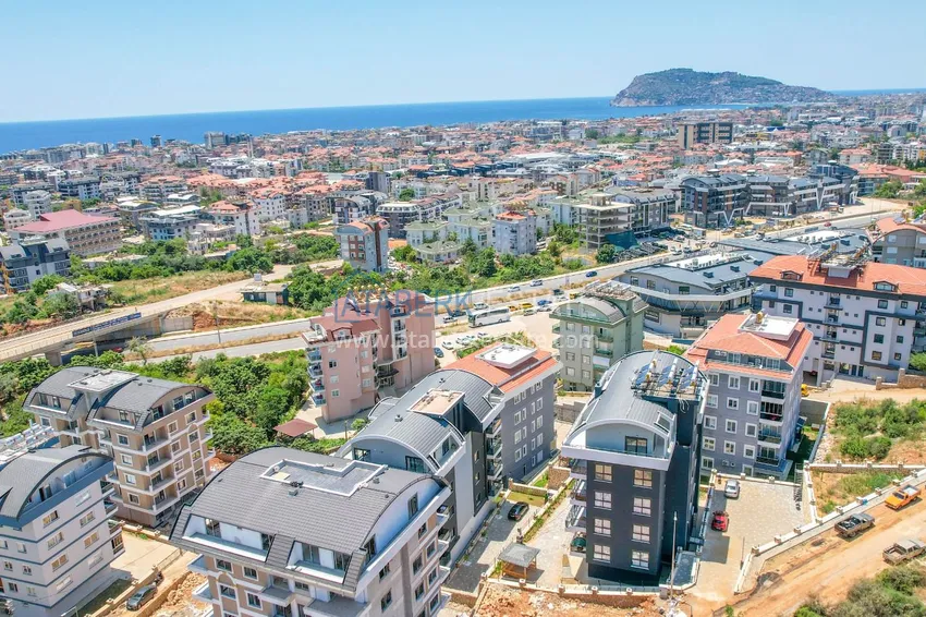 Garden duplex with modern interiors in a new residential complex, Oba district, Alanya 2 