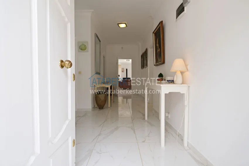 Purchase Gorgeous private villa with panoramic views and guest bungalow in Kestel, Alanya 2 