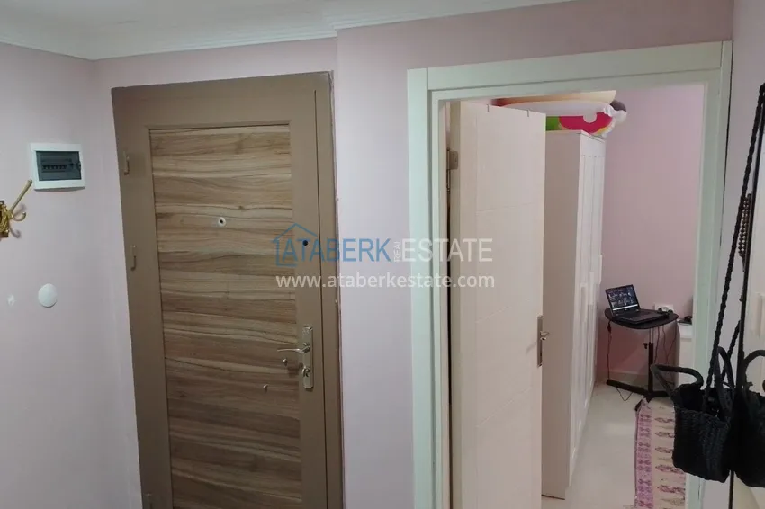 Purchase  Furnished three-room apartment in the center of Alanya — Damlatash district 3 