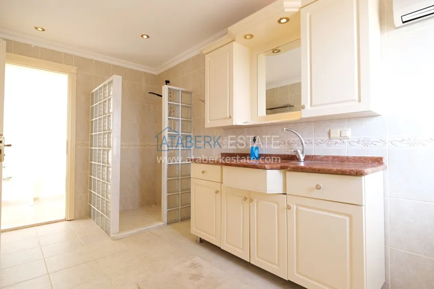 Purchase Gorgeous private villa with panoramic views and guest bungalow in Kestel, Alanya 33 