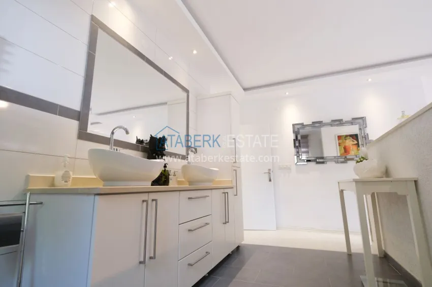 Purchase Gorgeous private villa with panoramic views and guest bungalow in Kestel, Alanya 34 