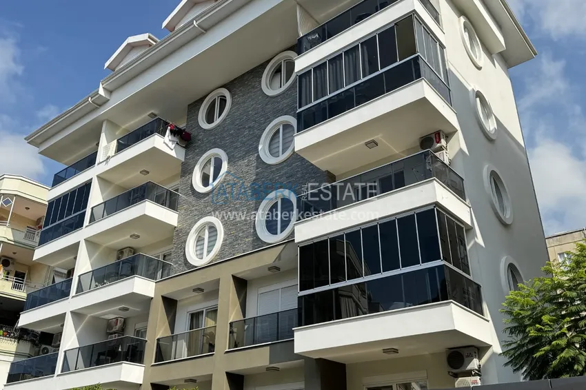 Real estate for a residence permit. Turnkey 1+1 apartment in the center of Alanya — Cleopatra beach area 3 