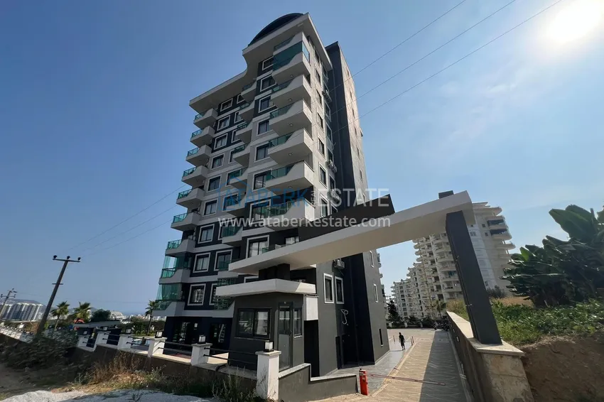 One bedroom apartment at a bargain price in Alanya, Mahmutlar district 3 