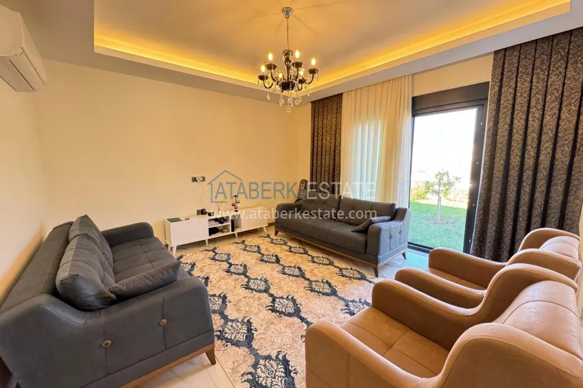 Purchase Semi-detached triplex villa in Kargicak area, furnished in a cottage complex 6 