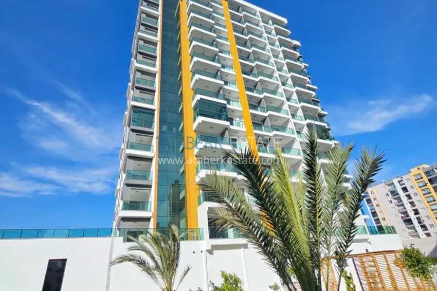 Real estate for citizenship and residence permits. Apartments from the developer in Mersin, Tomyuk 4 