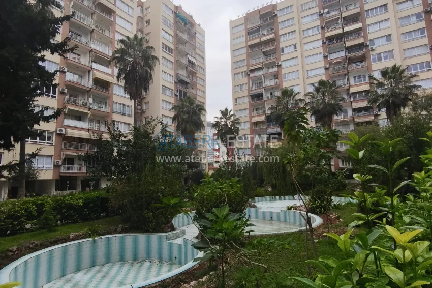 URGENT SALE: Fully renovated two-bedroom apartment in Menderes area, Mezitli 4