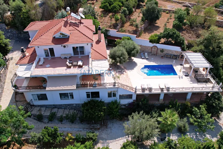 Gorgeous private villa with panoramic views and guest bungalow in Kestel, Alanya 3 