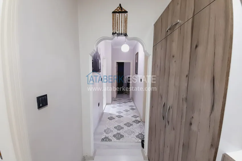Purchase  Three-room apartment with separate kitchen and furniture in the center of Alanya	 1 