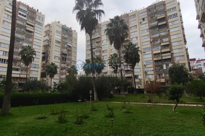 URGENT SALE: Fully renovated two-bedroom apartment in Menderes area, Mezitli 7
