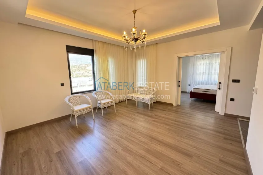 Purchase Semi-detached triplex villa in Kargicak area, furnished in a cottage complex 11 