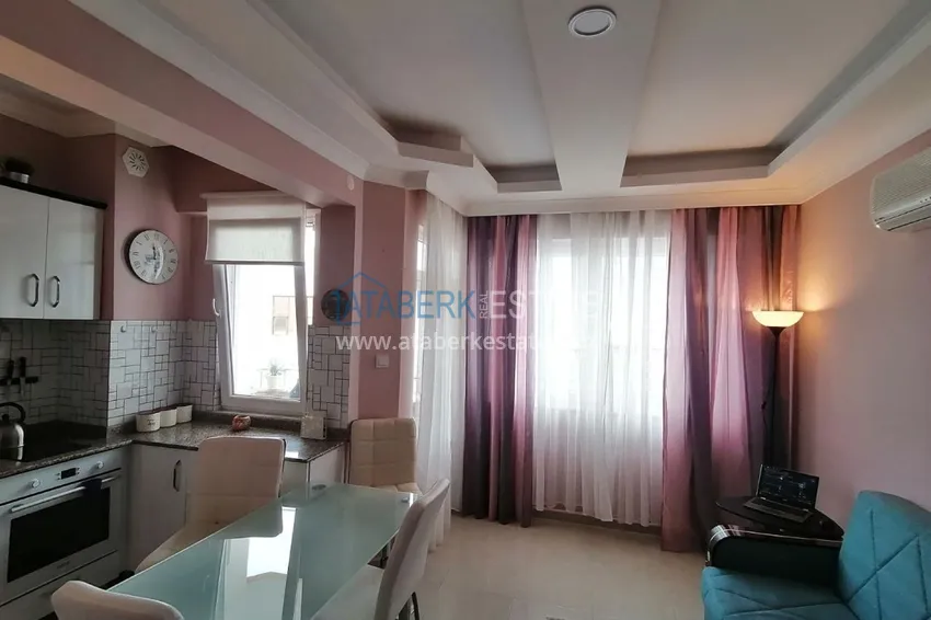 Purchase  Furnished three-room apartment in the center of Alanya — Damlatash district 8 