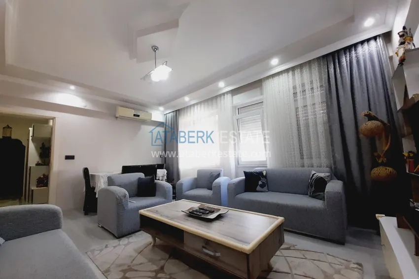 Purchase  Three-room apartment with separate kitchen and furniture in the center of Alanya	 3 
