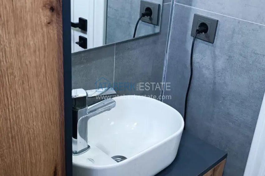 Purchase Turnkey one-bedroom apartment with a glazed balcony from the owner in the center of Mezitli 8 