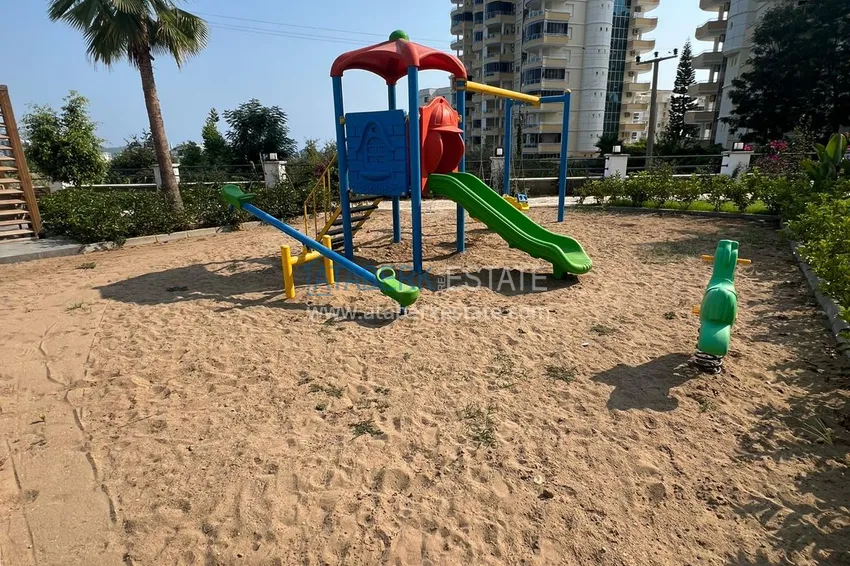 One bedroom apartment at a bargain price in Alanya, Mahmutlar district 8 