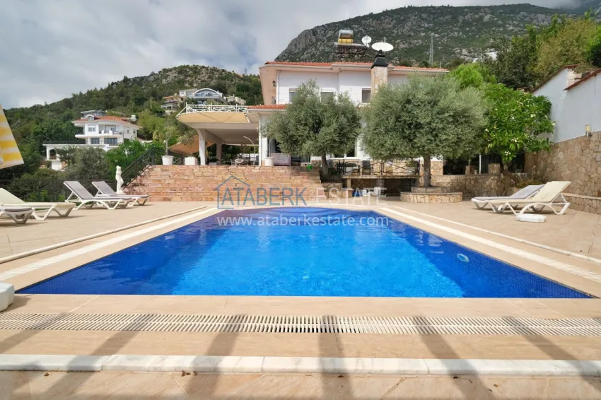 Gorgeous private villa with panoramic views and guest bungalow in Kestel, Alanya 8 