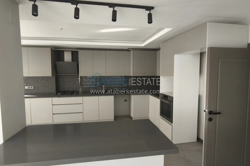 Purchase 3+1 linear apartment after major repairs on the first line — Mersin, Yenisehir district 8 