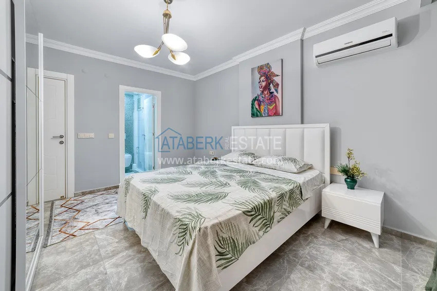 Purchase  Turnkey three-room apartment in Alanya, Oba district in a premium residence 10 