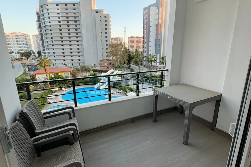 Purchase One bedroom apartment with furniture in a well-maintained complex — Mersin, Tomyuk district 10 