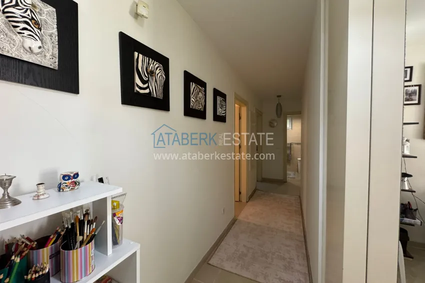 Purchase Real estate for a residence permit. Three-room apartment with furniture and garden in Alanya, Konakli district 8 