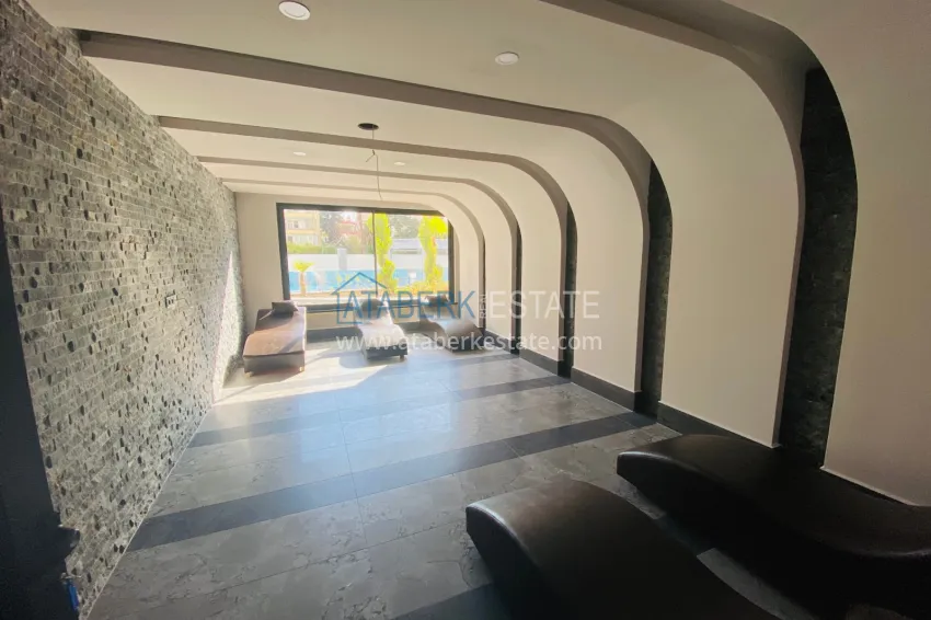 Profitable turnkey apartment in the center of Alanya at a bargain price 14 