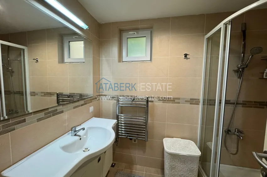 Purchase Real estate for a residence permit. Three-room apartment with furniture and garden in Alanya, Konakli district 9 