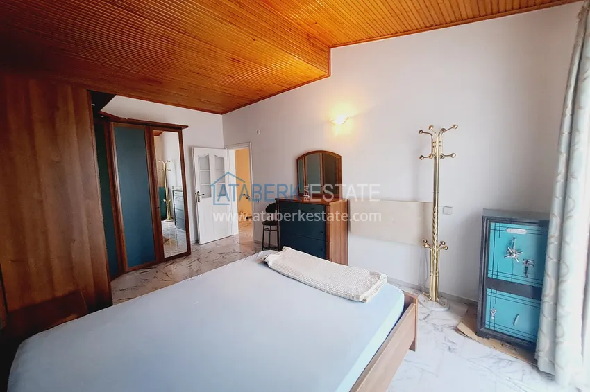 Purchase  Duplex in the center of Alanya - suitable for a residence permit, with furniture and a jacuzzi on the outdoor terrace  13 