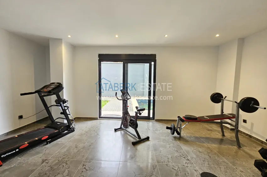 1+1 apartment in a new boutique complex in the center of Alanya, Cleopatra beach area 13 