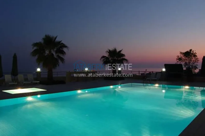 Furnished 2+1 apartment with sea view, suitable for a residence permit - Alanya center, Cleopatra beach area 14 