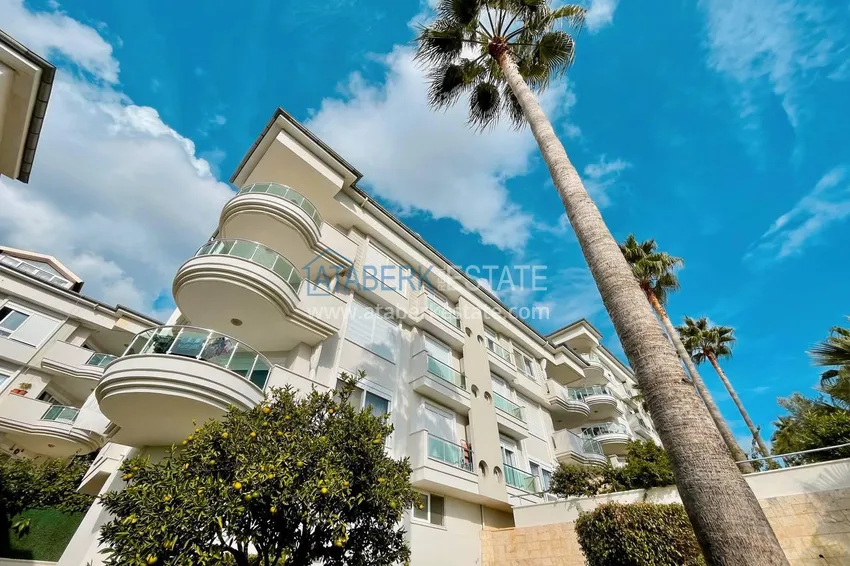 Furnished 2+1 apartment with sea view, suitable for a residence permit - Alanya center, Cleopatra beach area 18 