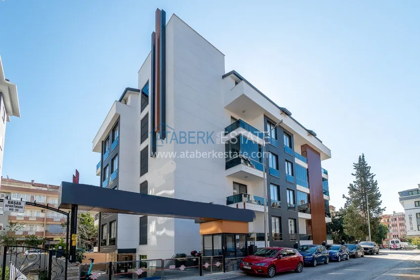 2+1 penthouse duplex with furniture in an area open to residence permits, Alanya center 3 