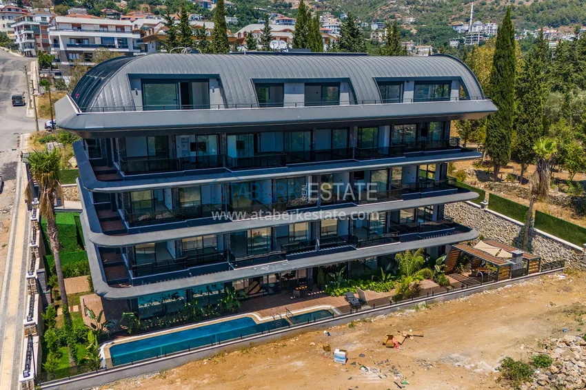 Three-room apartment with access to the garden in a luxury complex — Alanya city center, Büyühasbahce district 2 