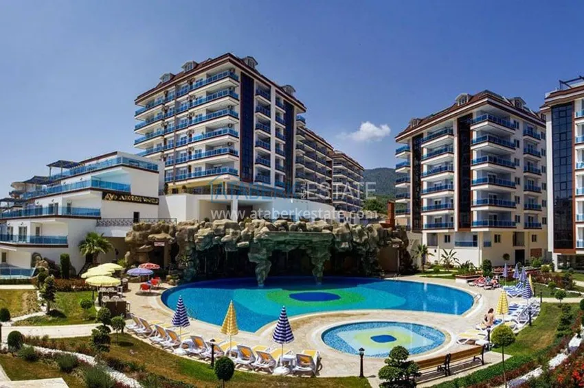 Turnkey three-room apartment in Alanya, Oba district in a premium residence 1 