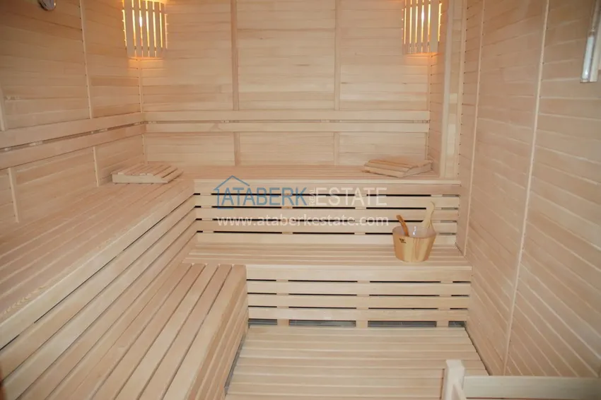 Furnished 2+1 apartment with sea view, suitable for a residence permit - Alanya center, Cleopatra beach area 29 