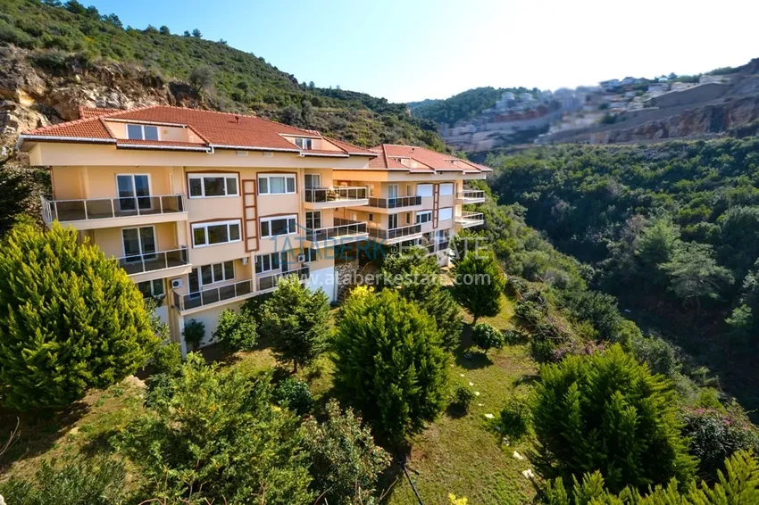 Furnished townhouse with panoramic views in Alanya, Kargicak district 2 