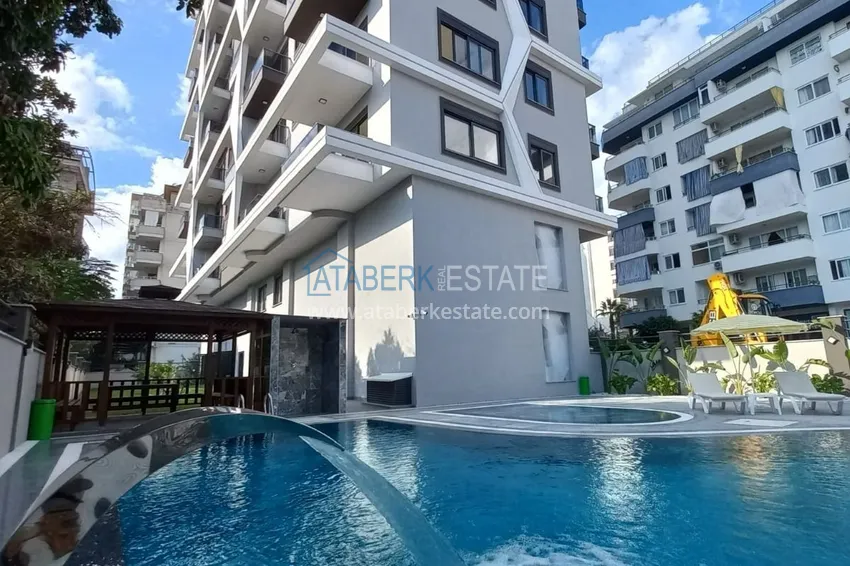 Apartment 1+1 with furniture and sea view, Mahmutlar district — Alanya 3 