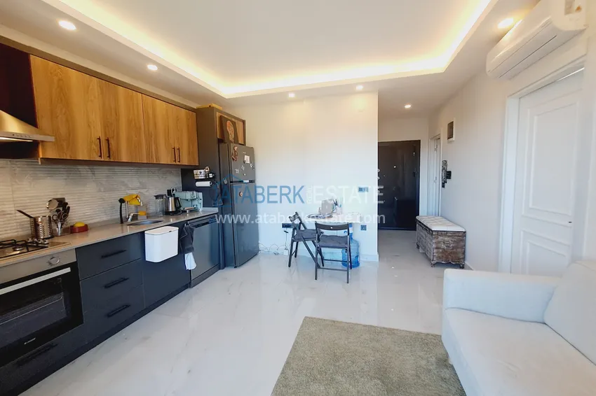 Purchase  One bedroom apartment overlooking the sea and the fortress — Alanya city center 2 