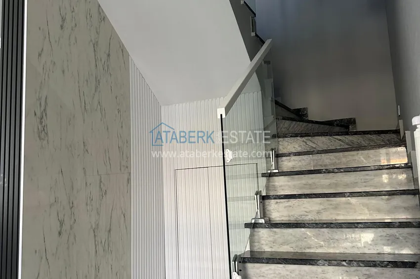 Purchase  Spacious 4+1 duplex with designer renovation in Alanya, Avsallar district 34 