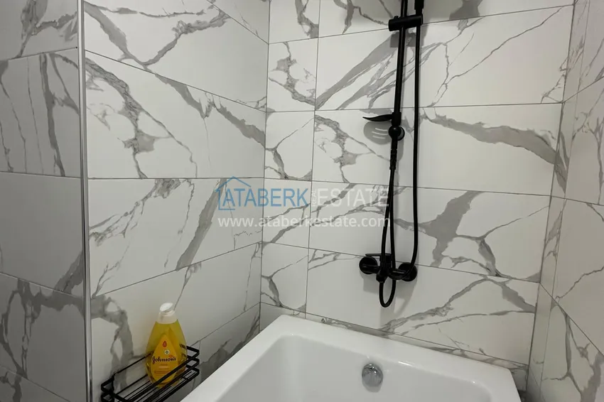 Purchase  Spacious 4+1 duplex with designer renovation in Alanya, Avsallar district 42 