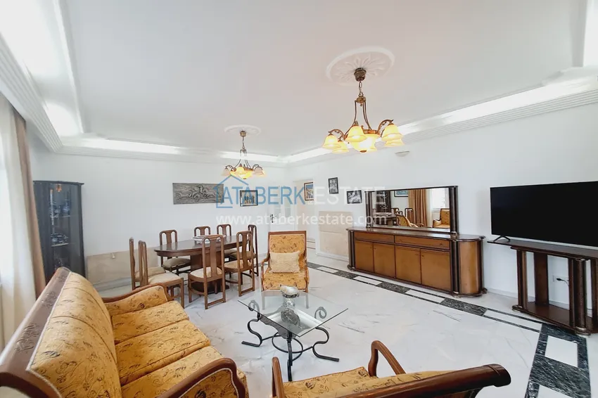 Purchase  Duplex in the center of Alanya - suitable for a residence permit, with furniture and a jacuzzi on the outdoor terrace  3 