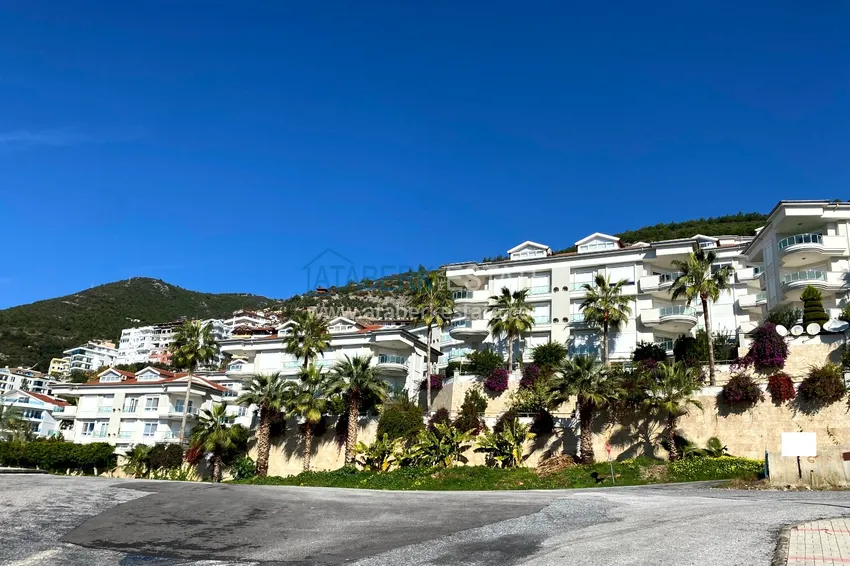 Furnished 2+1 apartment with sea view, suitable for a residence permit - Alanya center, Cleopatra beach area 5 