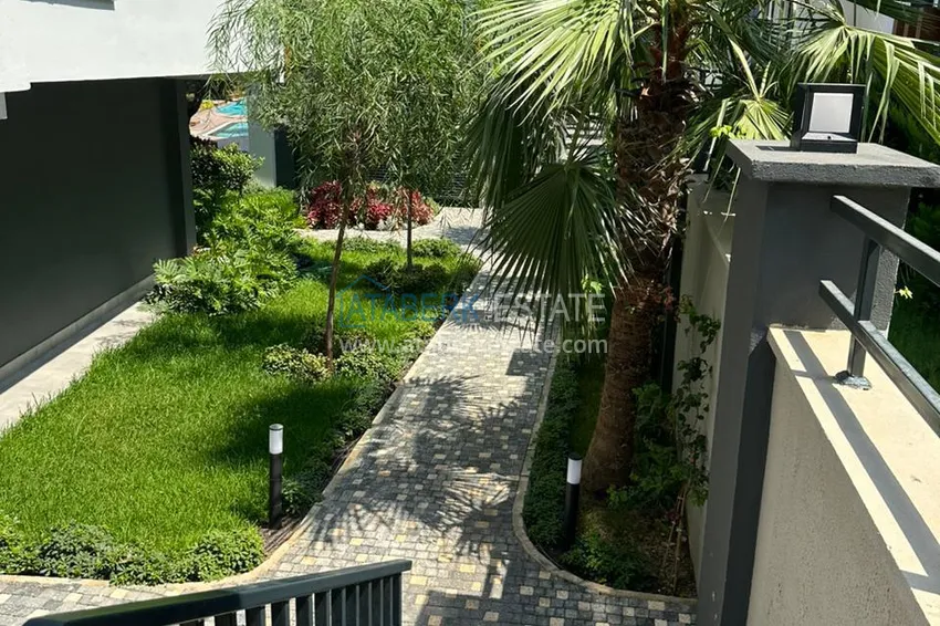 Spacious 4+1 duplex with designer renovation in Alanya, Avsallar district 8 