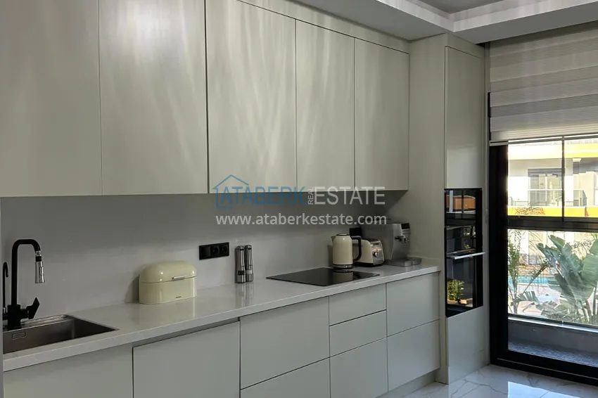 Purchase  Spacious 4+1 duplex with designer renovation in Alanya, Avsallar district 8 