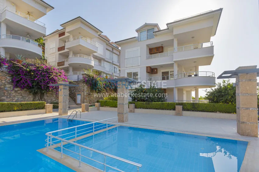 Real estate for a residence permit. Furnished duplex penthouse in Alanya, Cikcilli district 9 