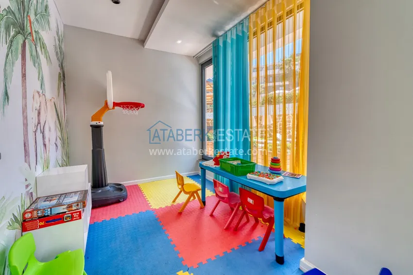 One-bedroom apartment with a fine finish in Alanya Oba district 13 