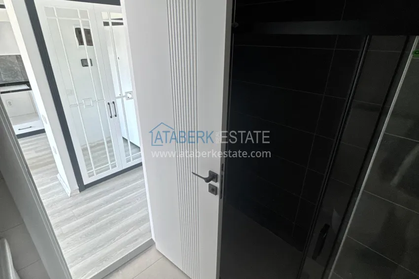 Purchase One bedroom apartment with a fine finish and two balconies — Mersin, Tomyuk 11