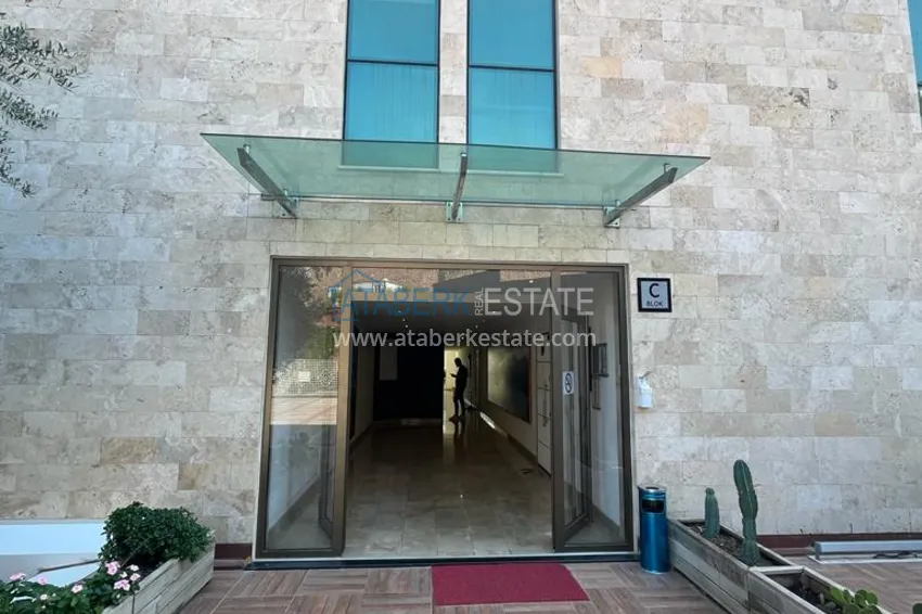 Two-bedroom apartment with furniture and panoramic views in Cikcilli Alanya 13 