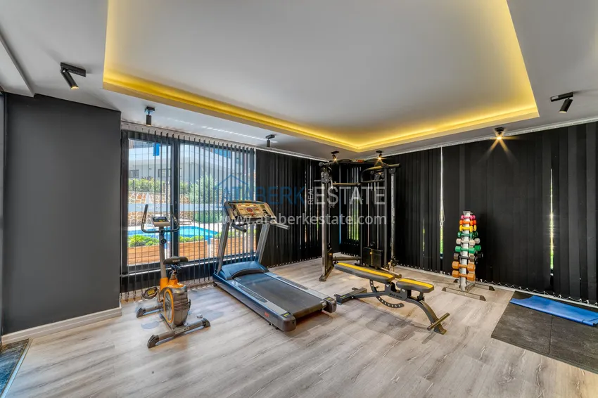 One-bedroom apartment with a fine finish in Alanya Oba district 15 